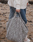 Tasche mit Leopardenmuster natur-schwarz, 50x34x62